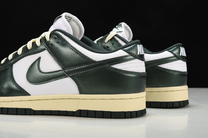 nike dunk low vintage green (w) - dq8580-100