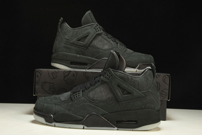 nike air jordan 4 retro kaws black 930155 001