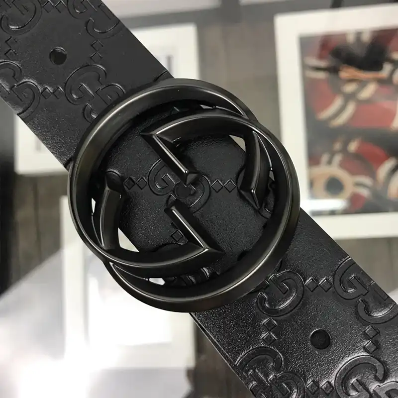 G*u*i s belte 1905bl0182