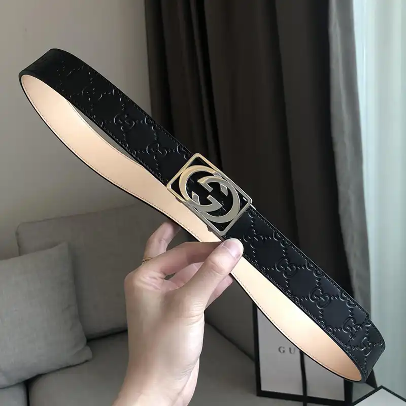 G*u*i s belte 1905bl0196