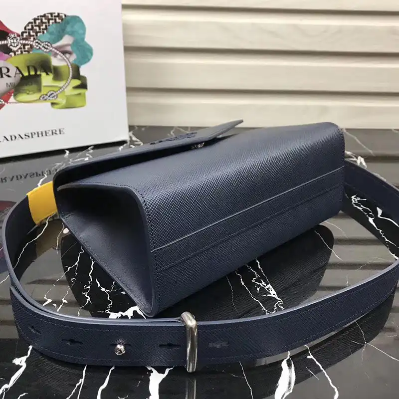 Pra*a bags 1907bp0049