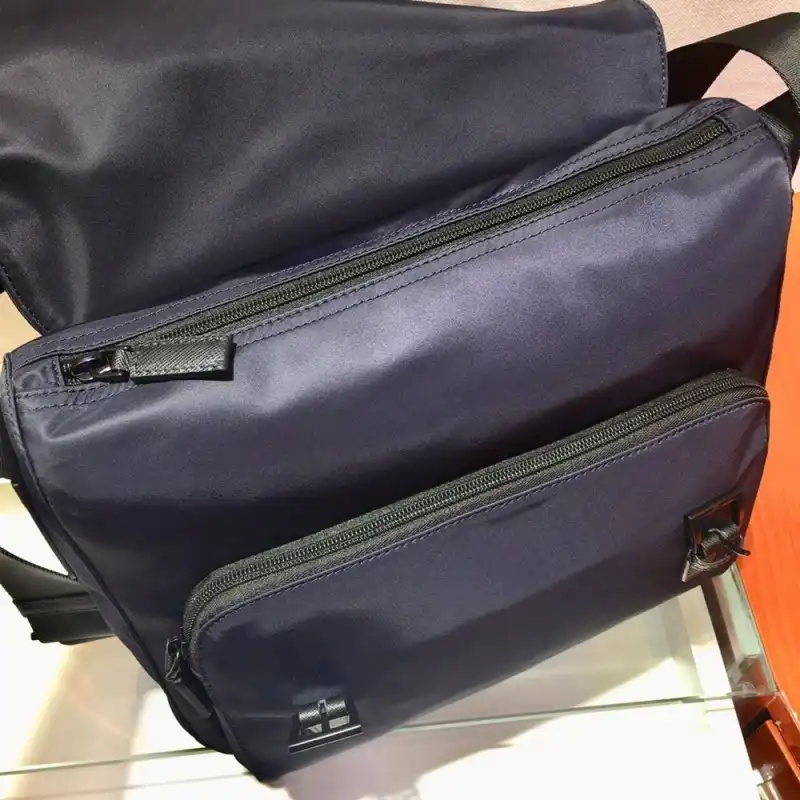 Pra*a bags 1910bb0060