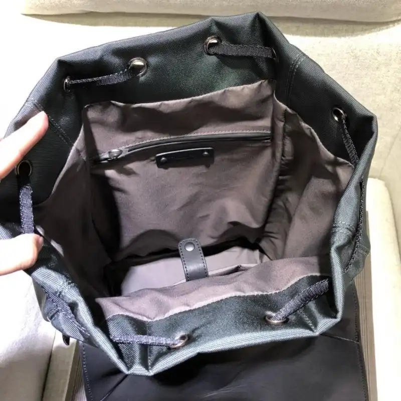 b0tt*ga Ven*ta bags 1917m0011