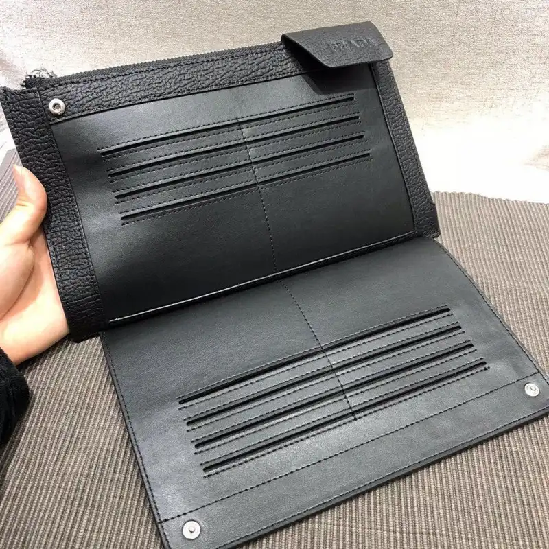 Pra*a bags 1917m0107