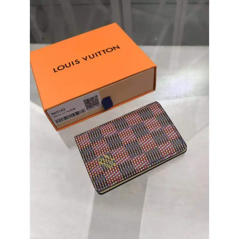 LV Bags 19B570035