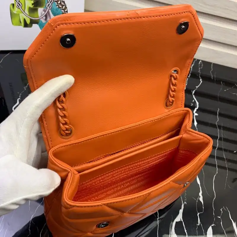 Pra*a bags 19b57b0060