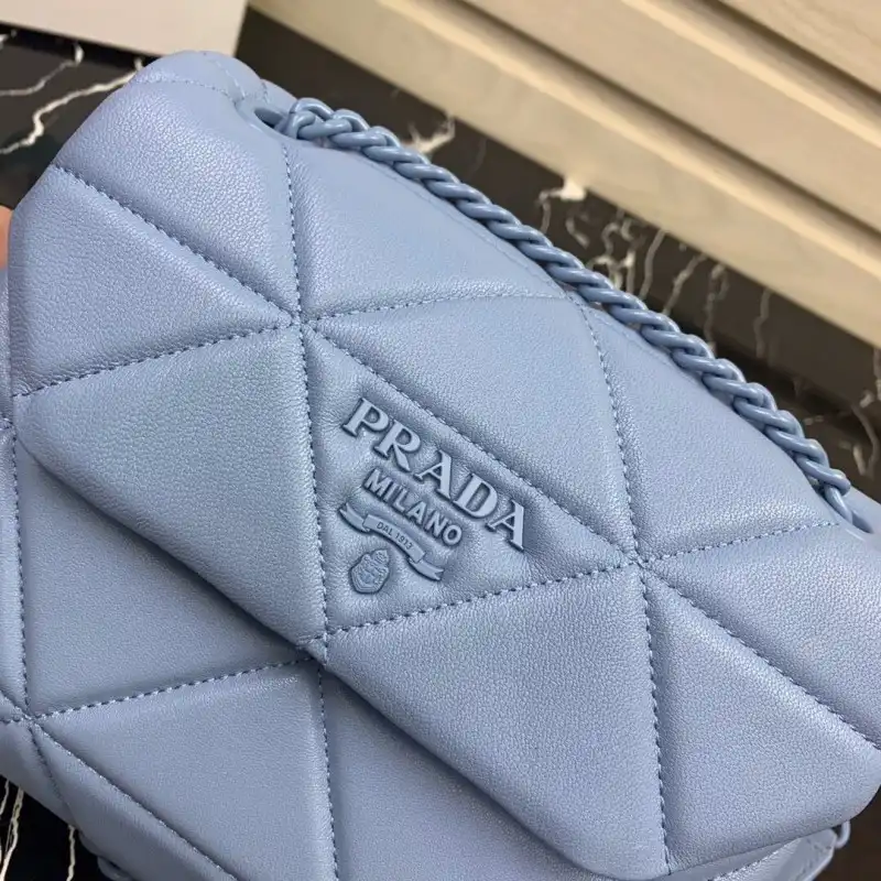 Pra*a bags 19b57b0062