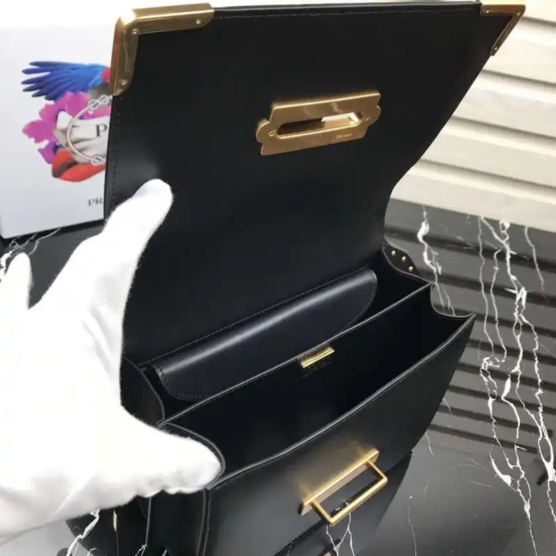 Pra*a bags 19b57b0071