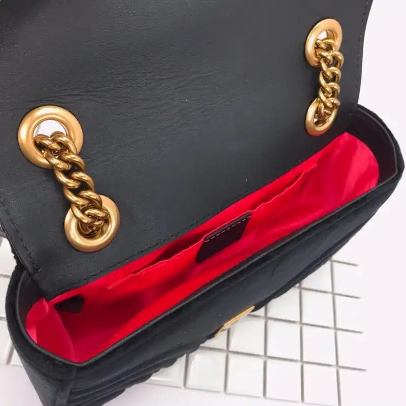 G*u*i bags 19b57g0005