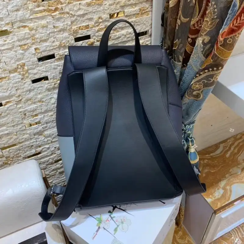 L0ew* s bag 19yan0001