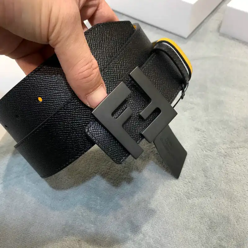 F**di s belt 2009xf0068