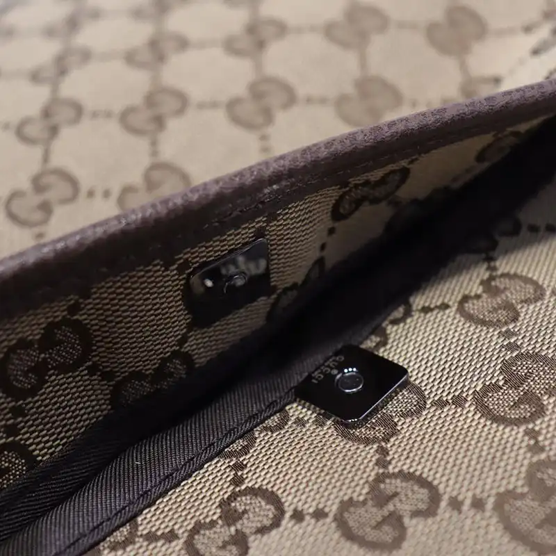 G*u*i crossbody bags 19gm0065