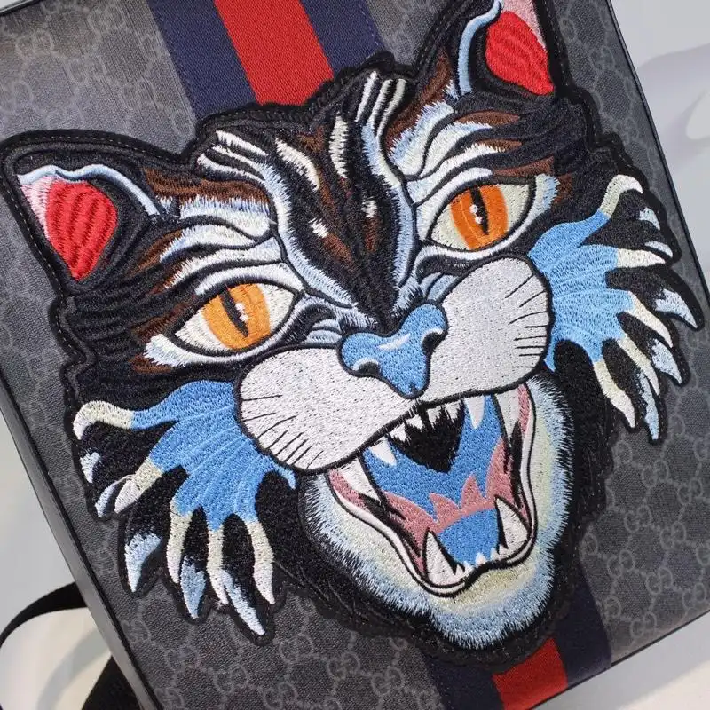 G*u*i backpack 19gm0070