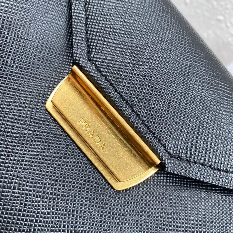 Pra*a bags 206b570021