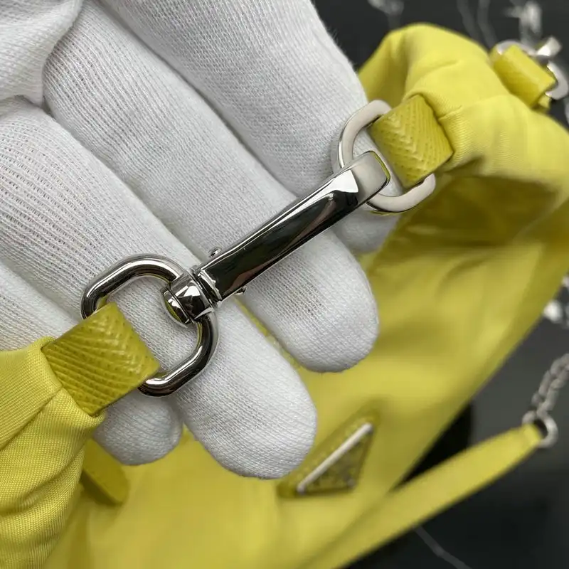 Pra*a bags 206b570028