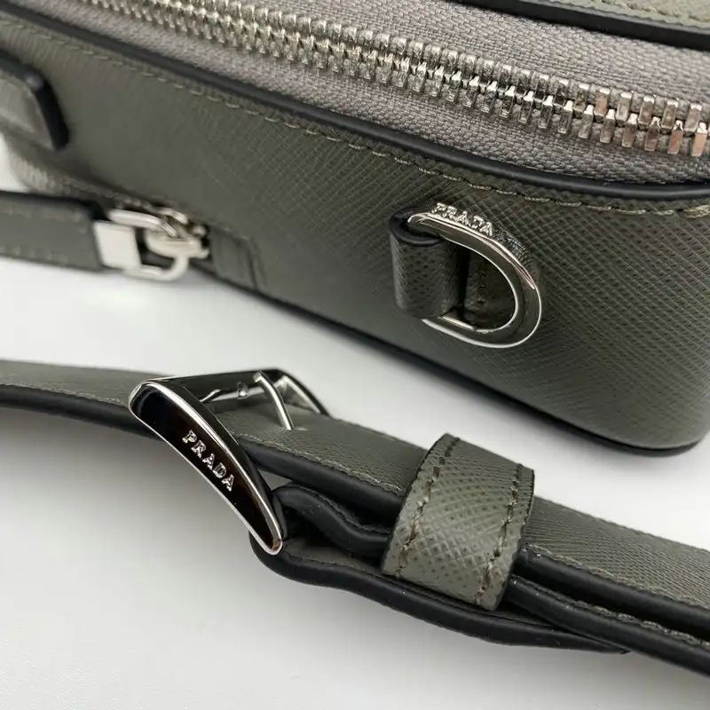 Pra*a bags 206b570124