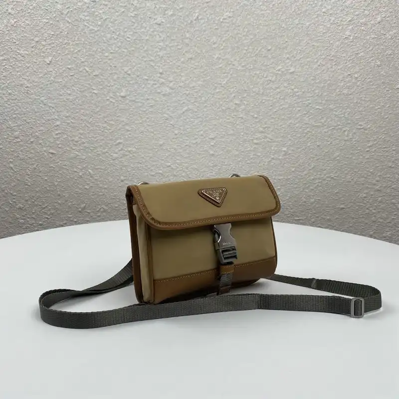 Pra*a bags 206b570132