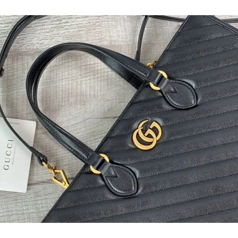 G*u*i bags 208b570054