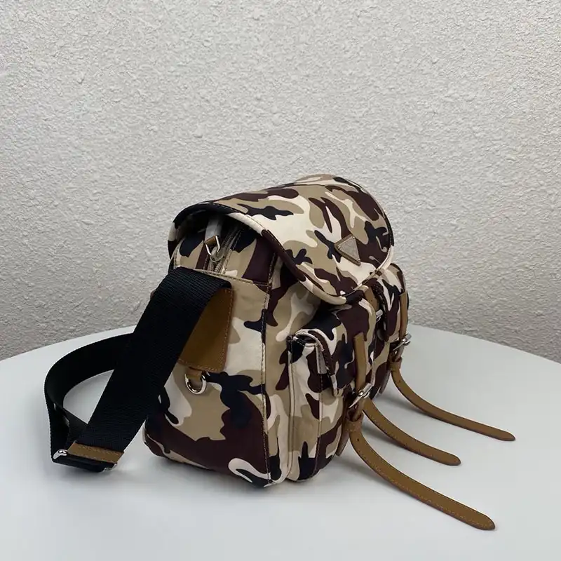 Pra*a bags 208b570122