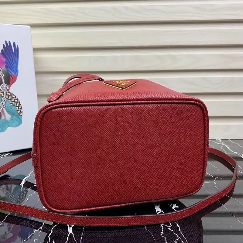 Pra*a bags 20b570135