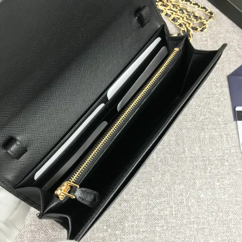 Pra*a bags 20b570292