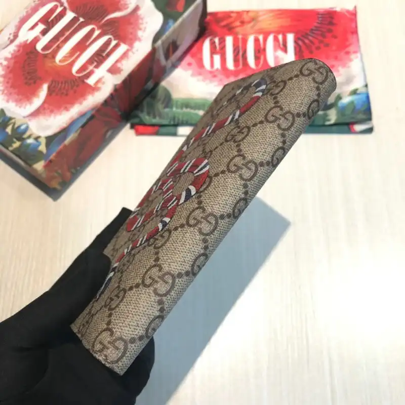 G*u*i bags 20guc0070