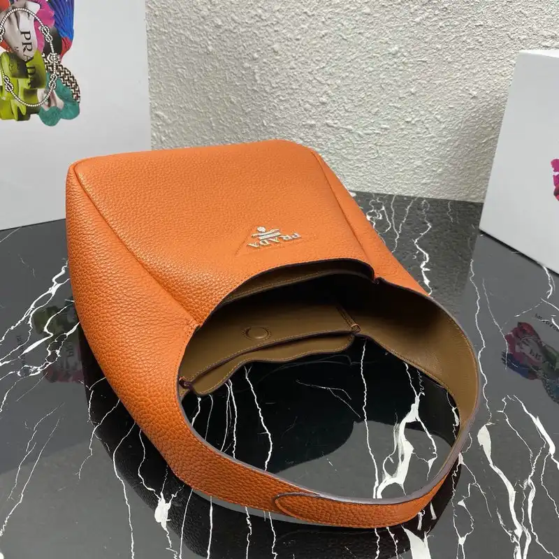 Pra*a bags 205fy0191