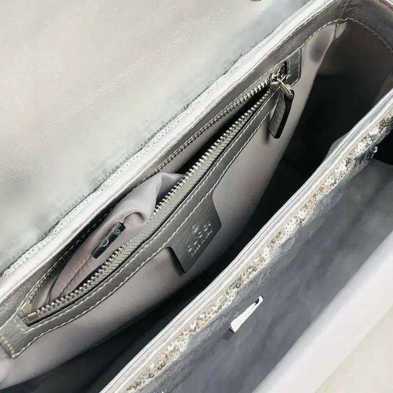 G*u*i bags 2101sh0048