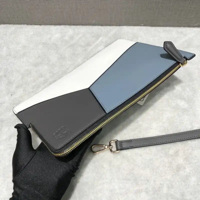 L0ew* bags 2106dj0015