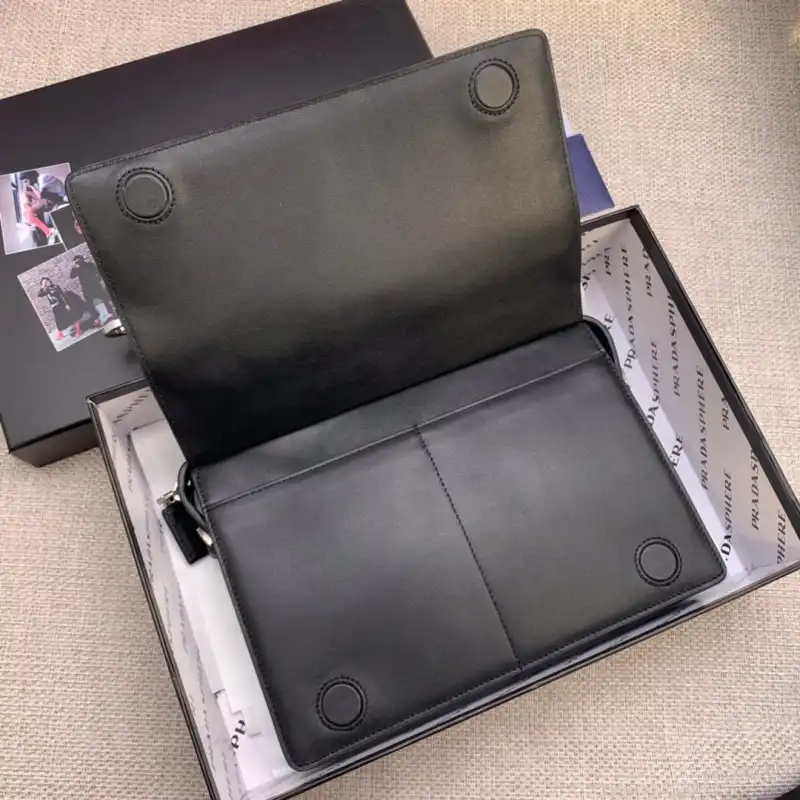 Pra*a bags 2107ya0010