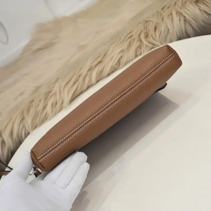 H**me5 bags 2107ya0055