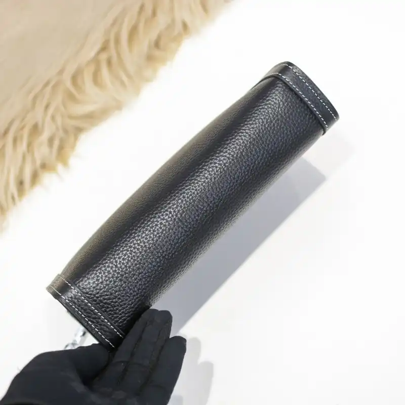 H**me5 bags 2107ya0056