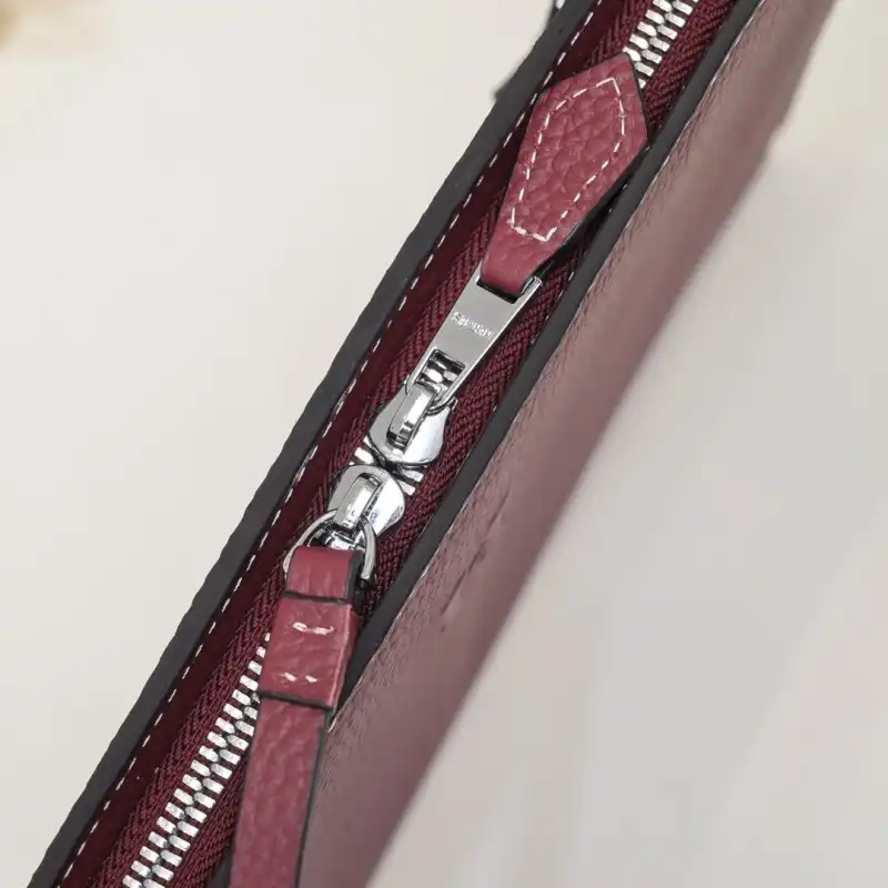 H**me5 bags 2107ya0063