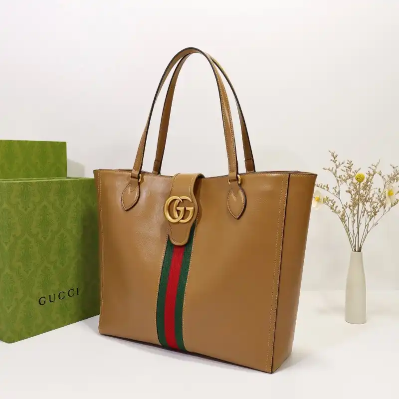 G*u*i s bags 2108dj0070