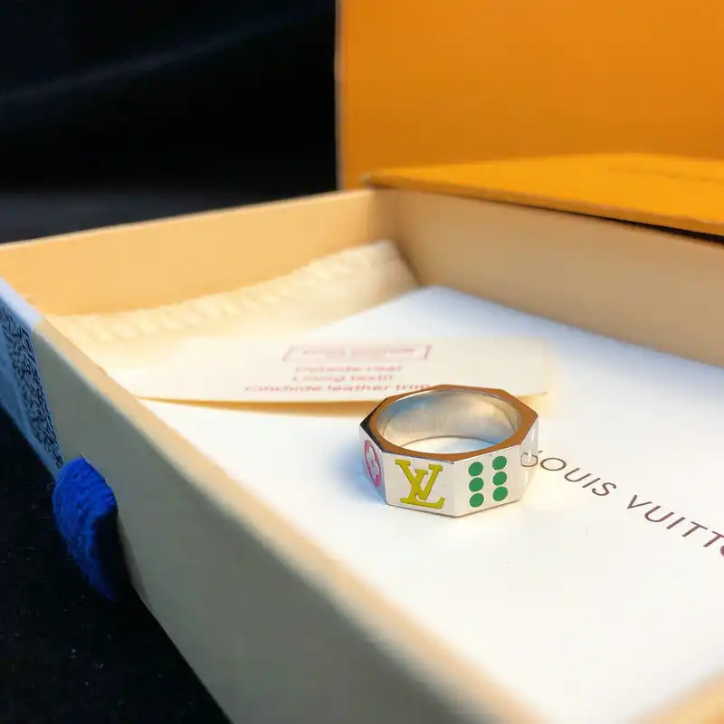 ORNAMENTS Ornament 2108WH0073