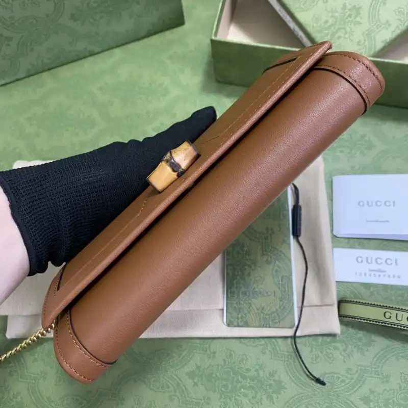 G*u*i s bags 2108ya0060