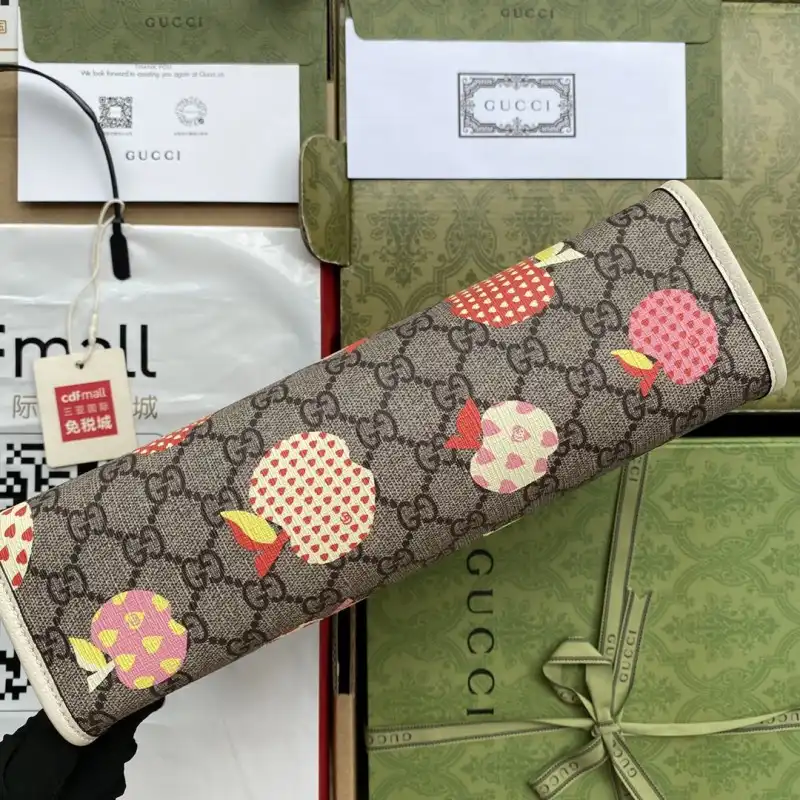 G*u*i s bags 2108ya0078