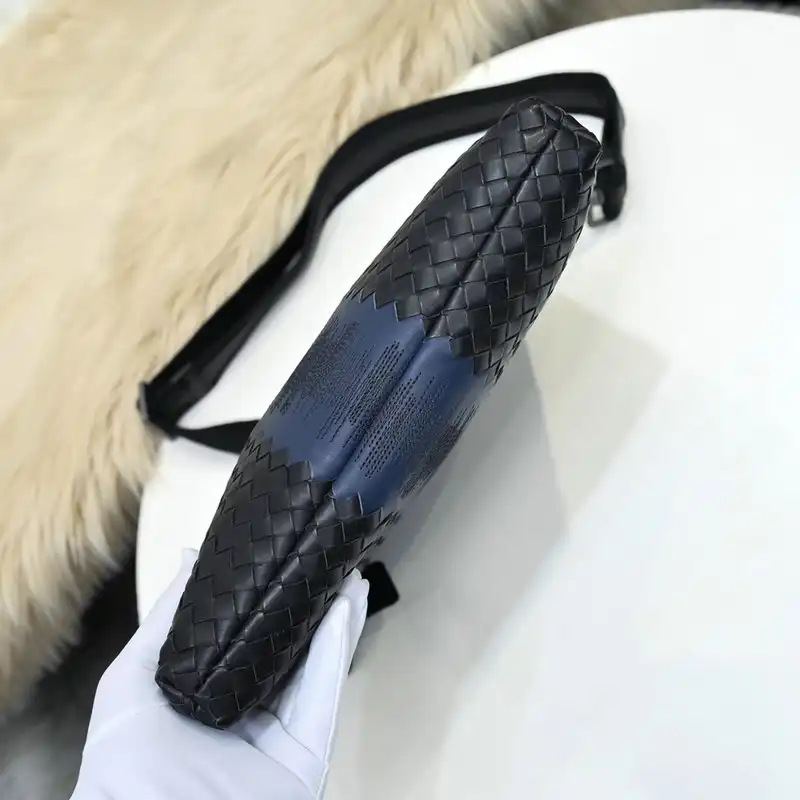 b0tt*ga Ven*ta s bags 2110yz0002