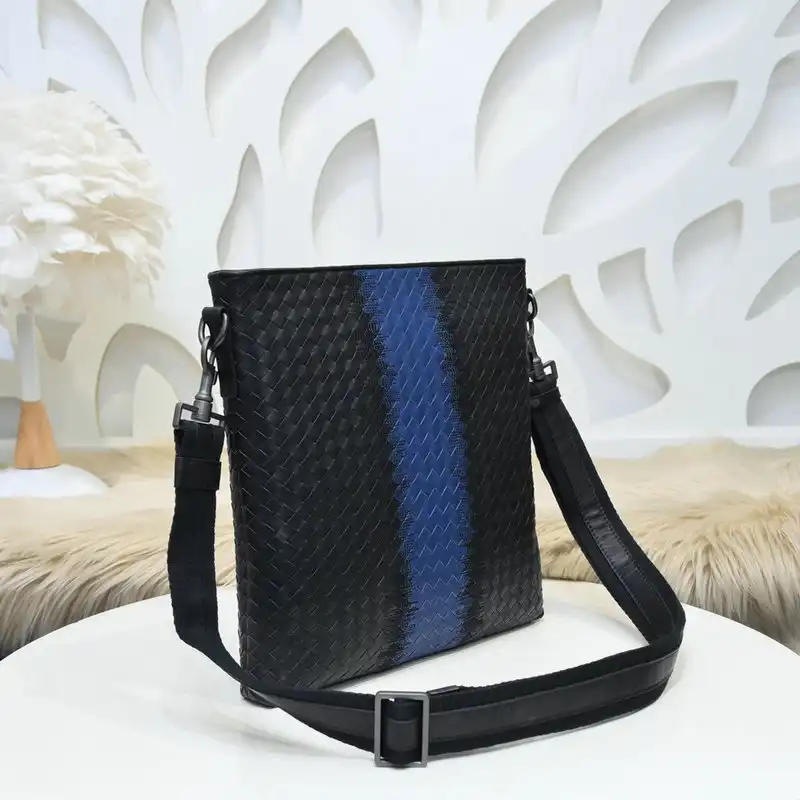 b0tt*ga Ven*ta s bags 2110yz0004