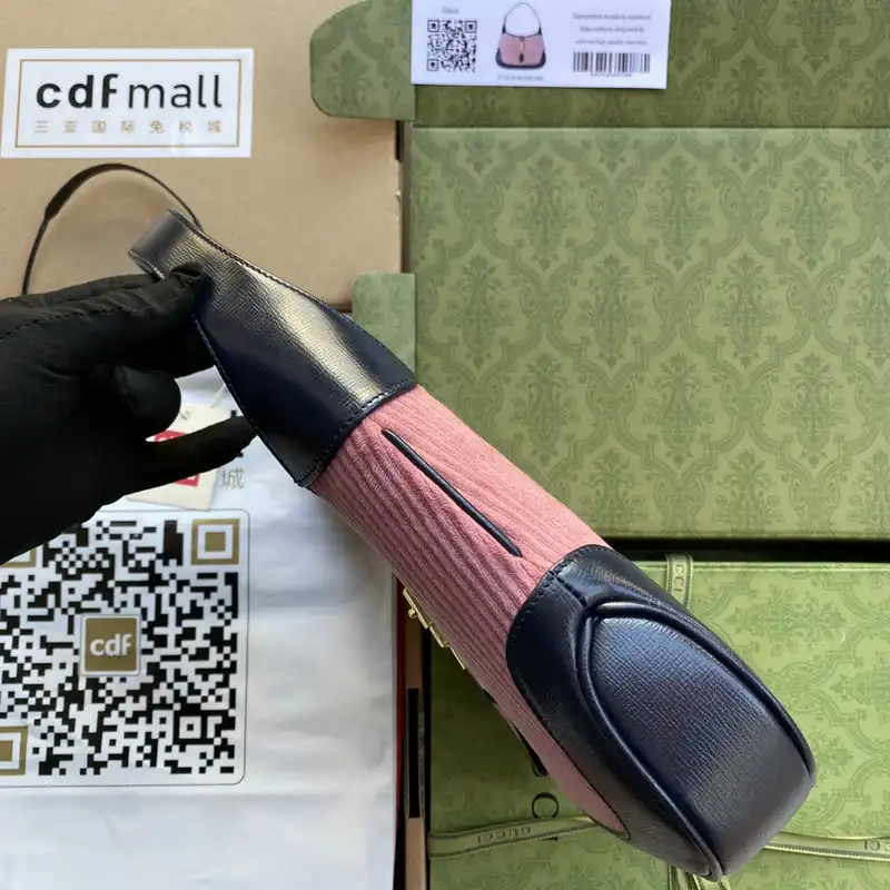 G*u*i bags 2111ya0024