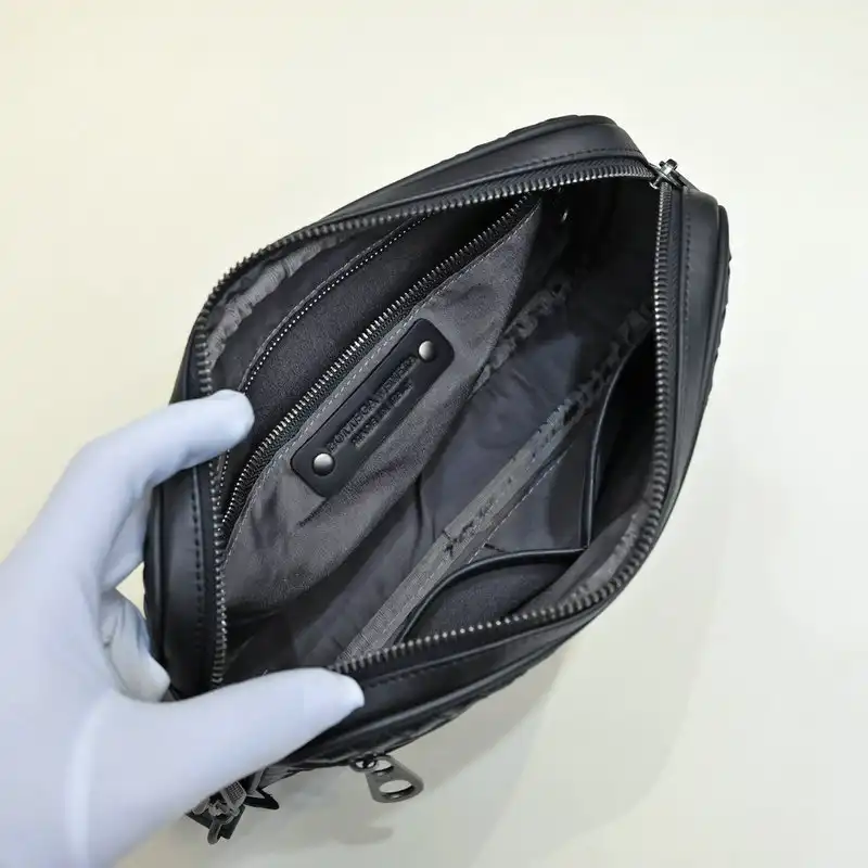 b0tt*ga Ven*ta bags 2111yz0016