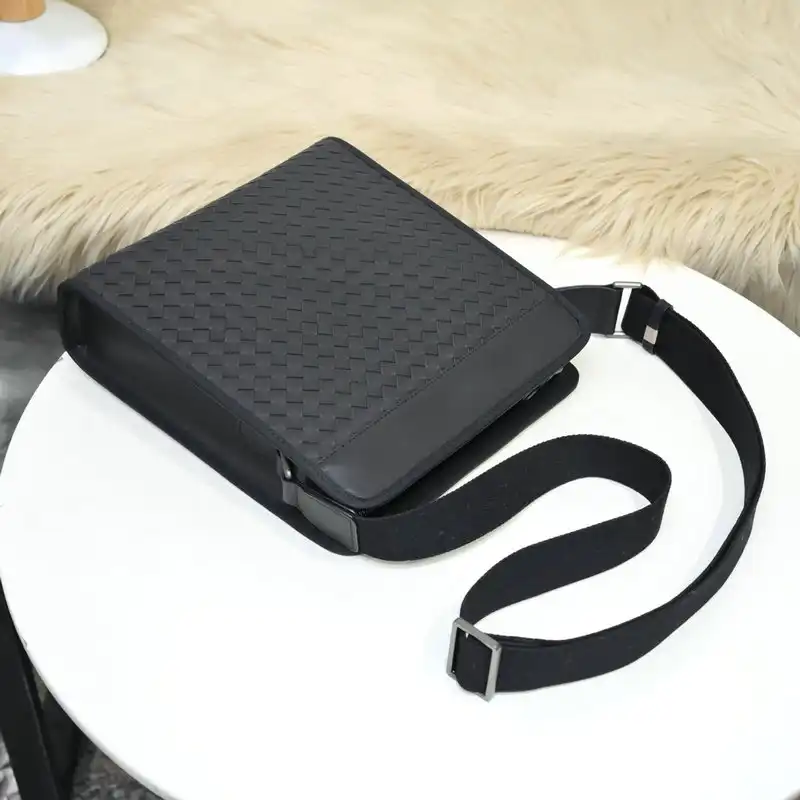 b0tt*ga Ven*ta bags 2111yz0085