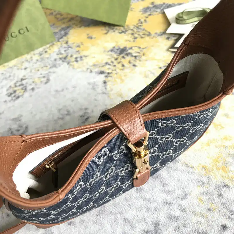 G*u*i bags 2112dj0112