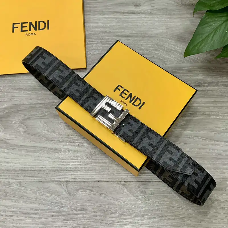 F**di belts 2204xa0220