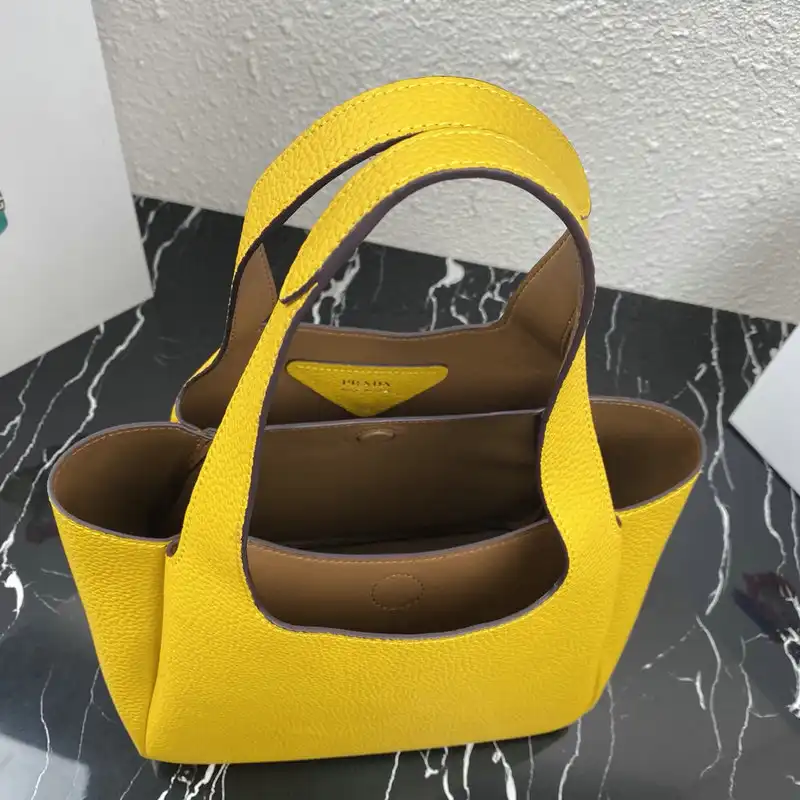 Pra*a bag 2204ya0046