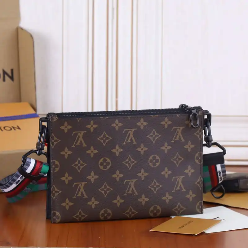 LV Bag 2207YA0002