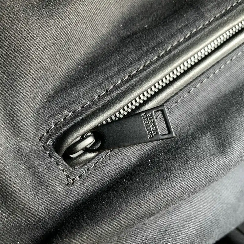 b0tt*ga Ven*ta bag 2209sf0003