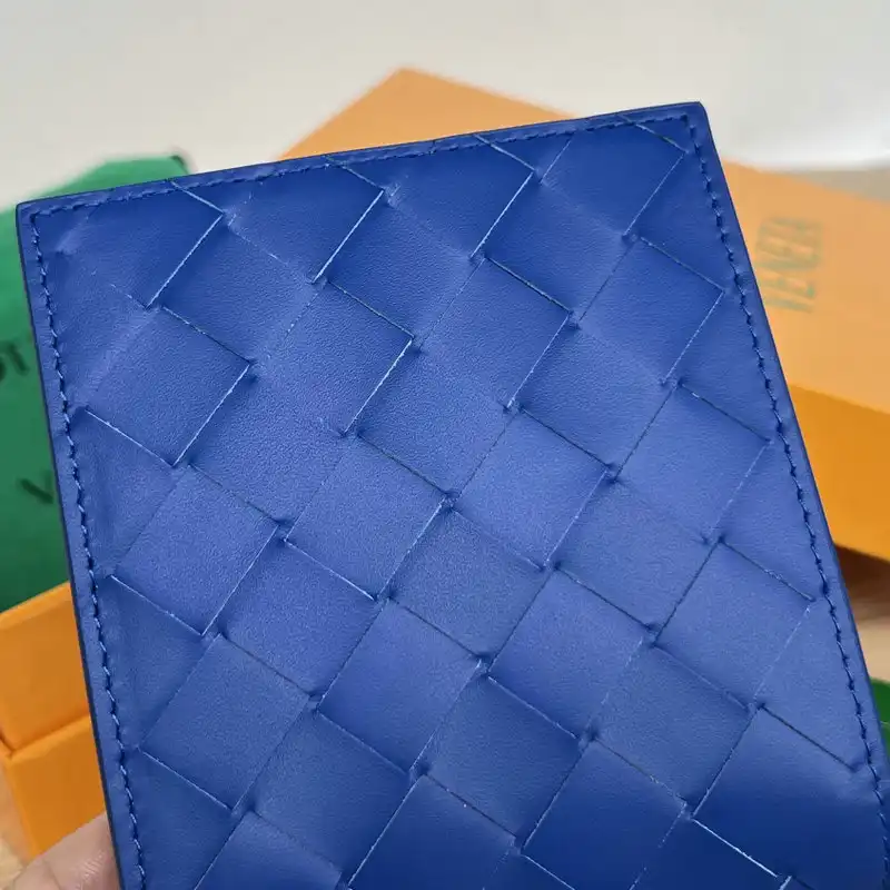 b0tt*ga Ven*ta bag 2209sf0100