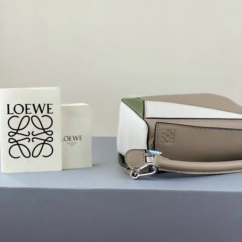 L0ew* bag 2209sw0011