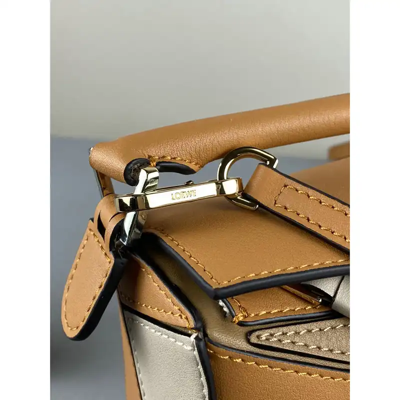 L0ew* bag 2209sw0018